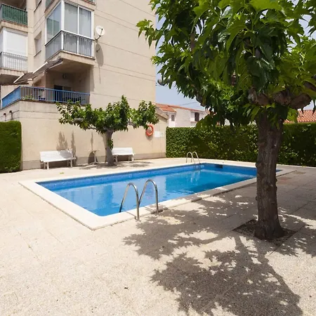 For 2 People In With River View *