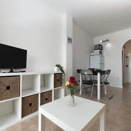 For 2 People In With River View *